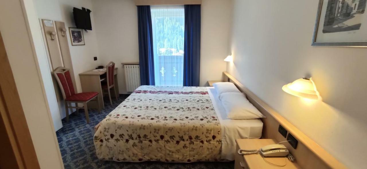 Albergo Fiordaliso Canazei Εξωτερικό φωτογραφία